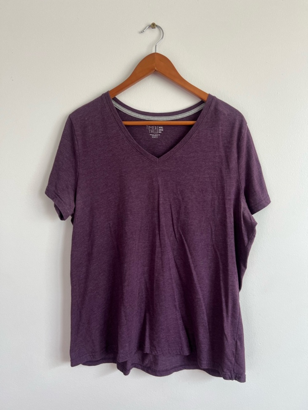 Time and Tru Purple V-neck Short Sleeve Tee